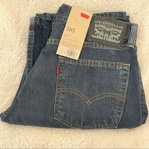 NWT Levis 505 Regular Fit mens straight leg dark wash blue jeans W30 L32